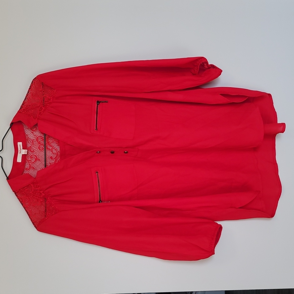 Hollywould lace accent blouse
